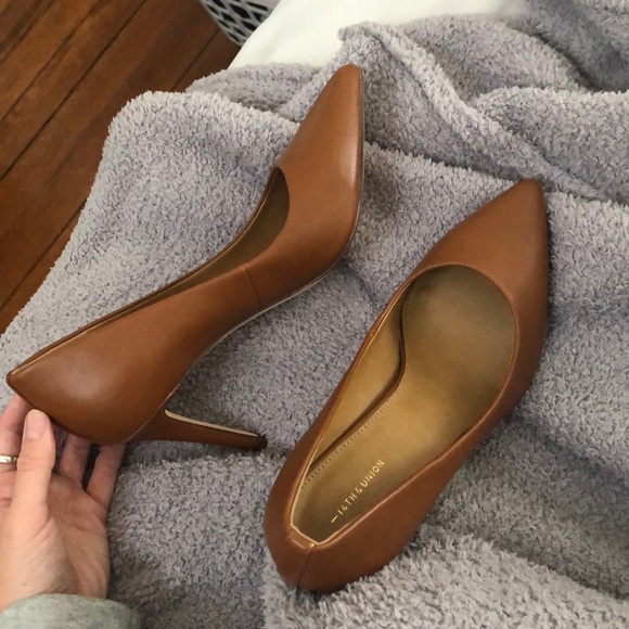 cognac womens heels